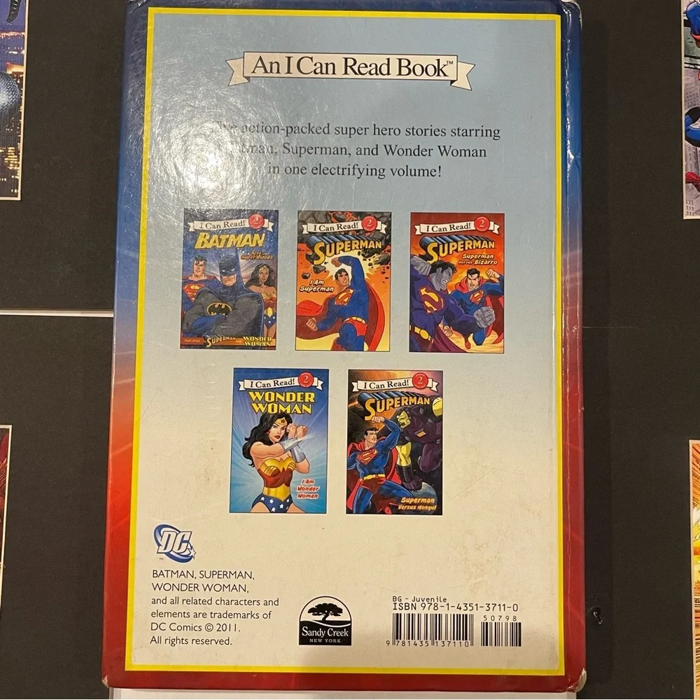 DC Super Heroes Collection Hardcover + 4 Superhero Art‎ Prints (DC/Marvel)